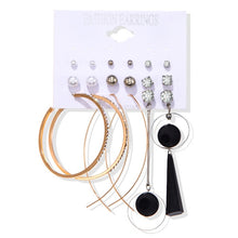 Load image into Gallery viewer, Hoop Earrings