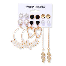 Load image into Gallery viewer, Hoop Earrings