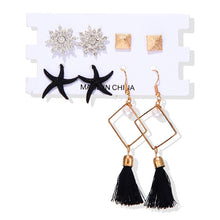 Load image into Gallery viewer, Hoop Earrings