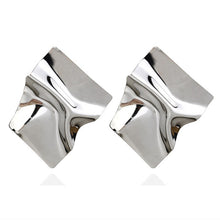 Load image into Gallery viewer, Fashion Statement Earrings