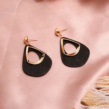 Load image into Gallery viewer, Gold Earring Wedding 2020
