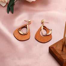 Load image into Gallery viewer, Gold Earring Wedding 2020
